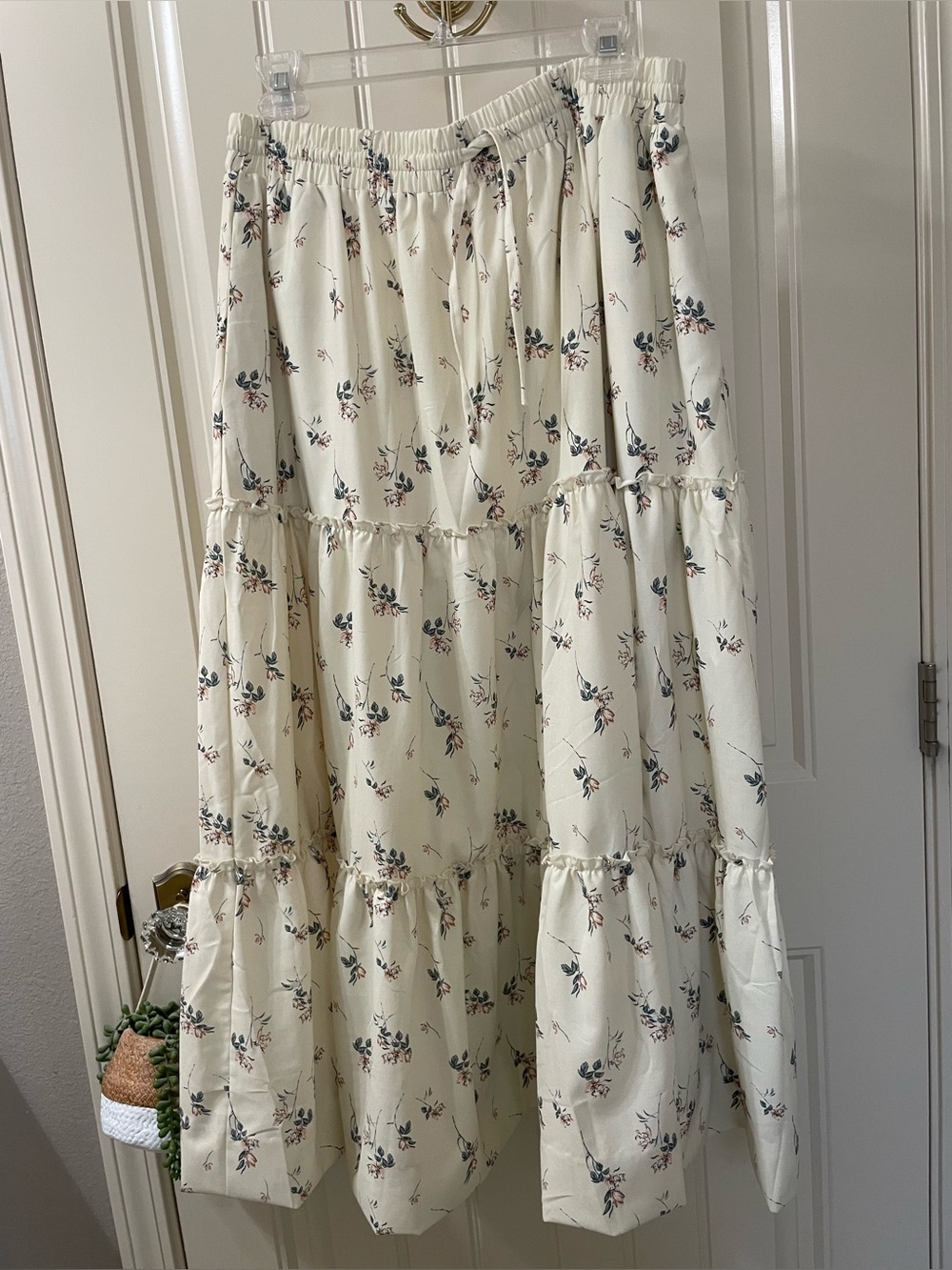 Cream Floral Tiered Maxi Skirt - Women